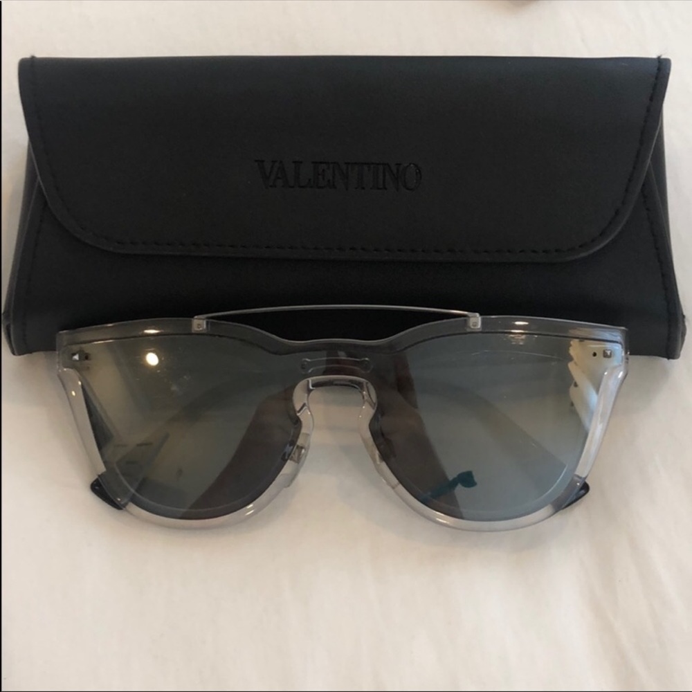 Valentino Garavani sunglasses